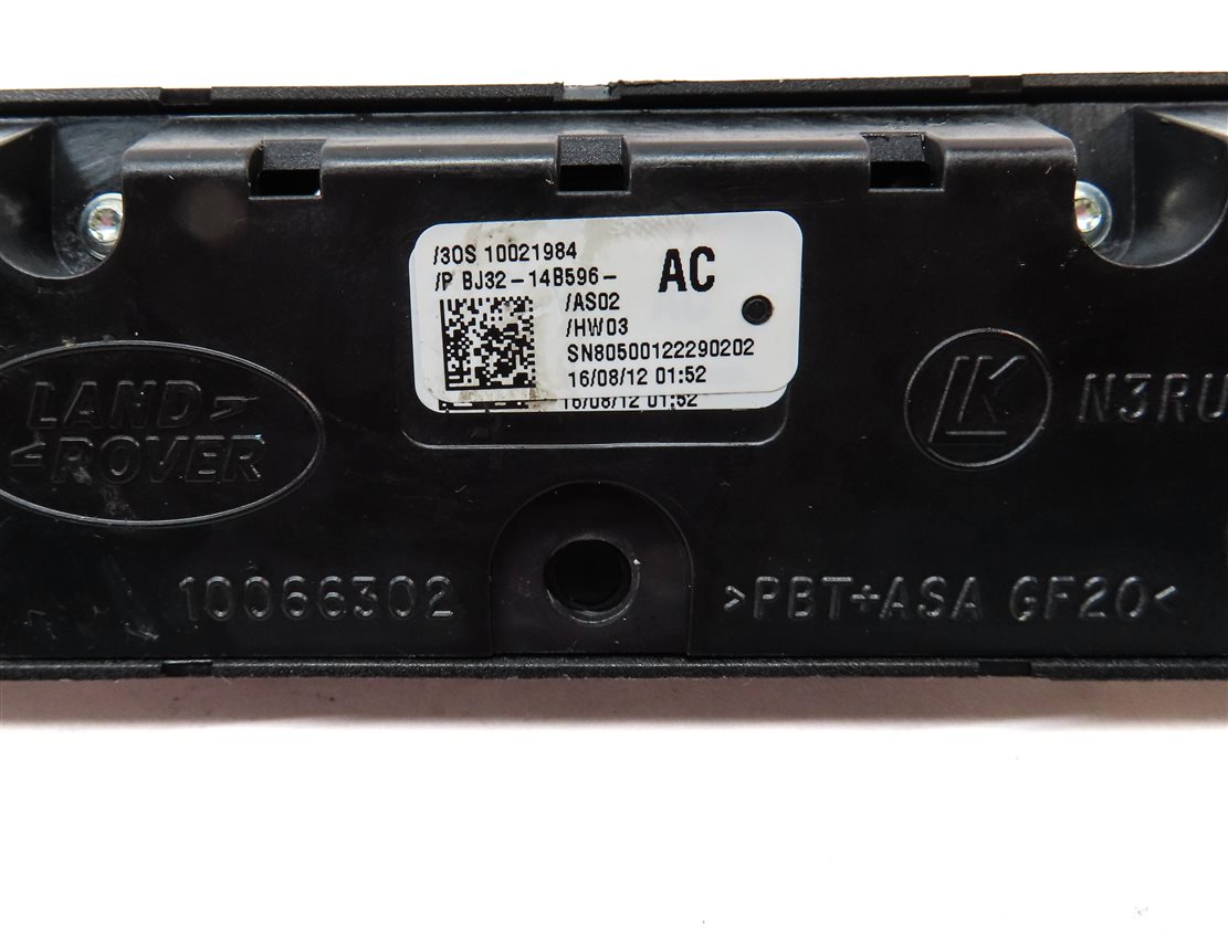 Thumbnail 6: 2013 RANGE ROVER EVOQUE (L538) VEHICLE SUSPENSION TERRAIN SELECT SWITCH BUTTONS