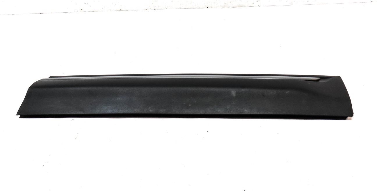 Thumbnail 4: 13 ROVER EVOQUE (L538) FRONT RIGHT PASSENGER LOWER DOOR TRIM MOULDING (Grey)