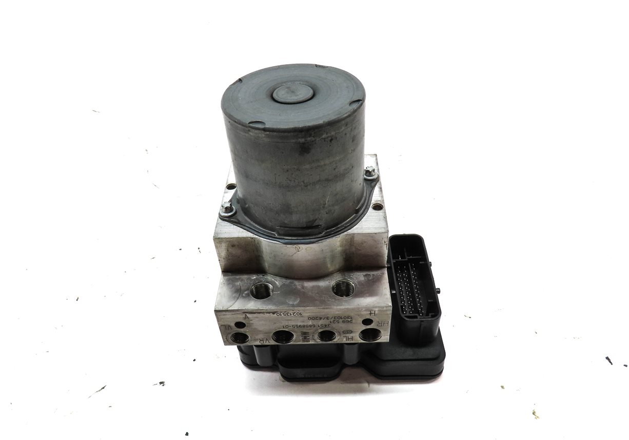 Thumbnail 2: 2012-2019 BMW 5 6 7 SERIES (F01 F02 F04 F06 F10 F12) ABS BRAKE PUMP w/ MODULE