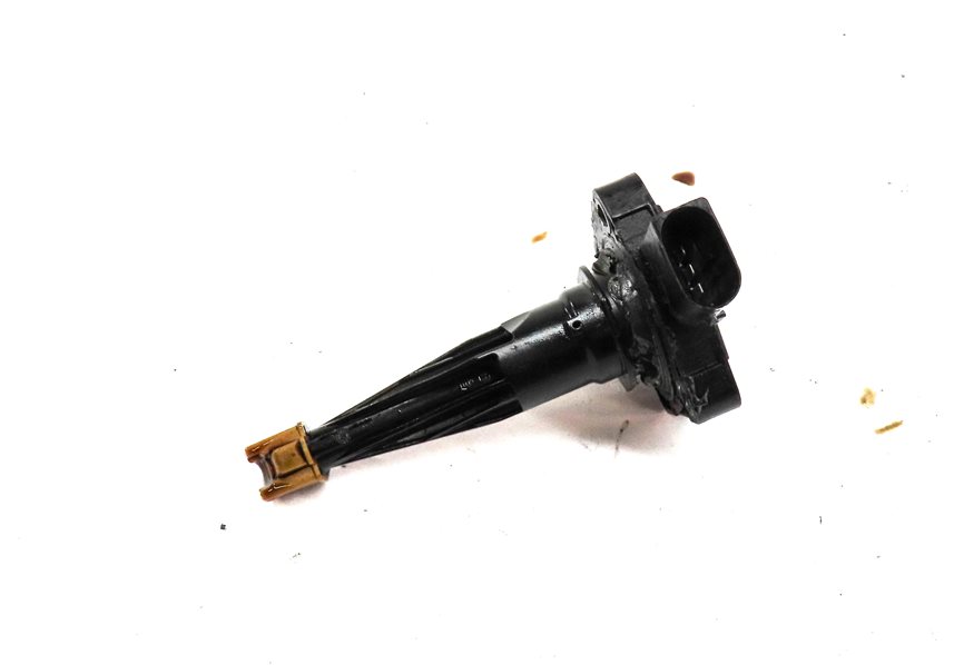 Thumbnail 2: 2013 BMW 750LI (F01) 4.4L (N63) ENGINE OIL LEVEL SENSOR