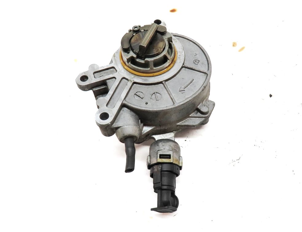 Thumbnail 2: 2010-2017 BMW 550i 650i 750i M5 M6 X5 X6 4.4L V8 TWIN TURBO BRAKE VACUUM PUMP