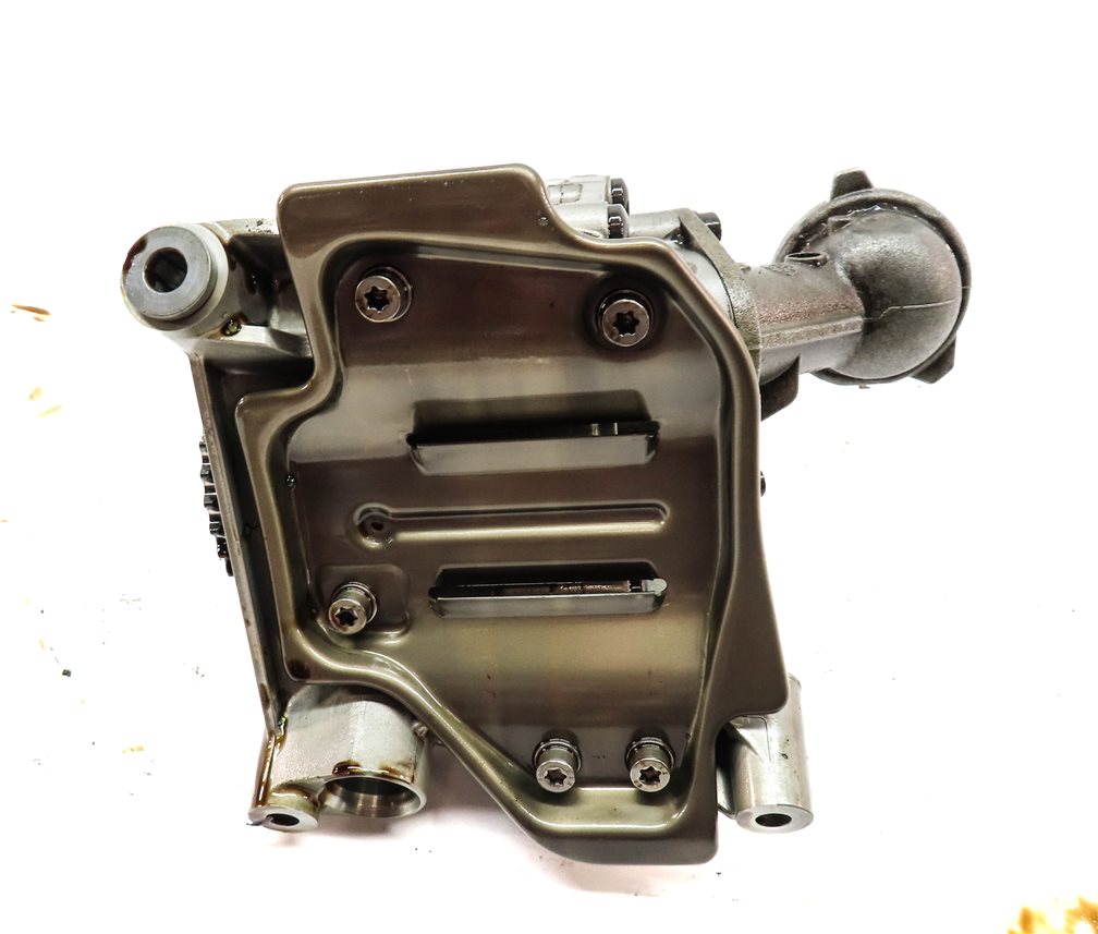 Thumbnail 6: 2013 BMW 750LI (F01) 4.4L (N63) ENGINE OIL PUMP w/ PICKUP TUBE