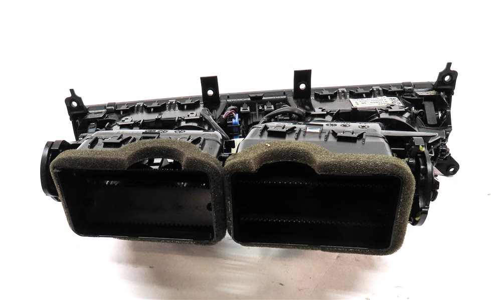 Thumbnail 4: 2013 BMW 750LI (F01) FRONT CENTER DASH HVAC AC HEATER AIR VENT (BLACK)