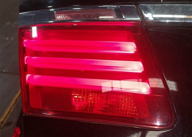 Thumbnail 2: 13-15 BMW 740i 750i 760i ACTIVEHYBRID-7 B7 (F01 F02 F04) LEFT INNER TAILLIGHT