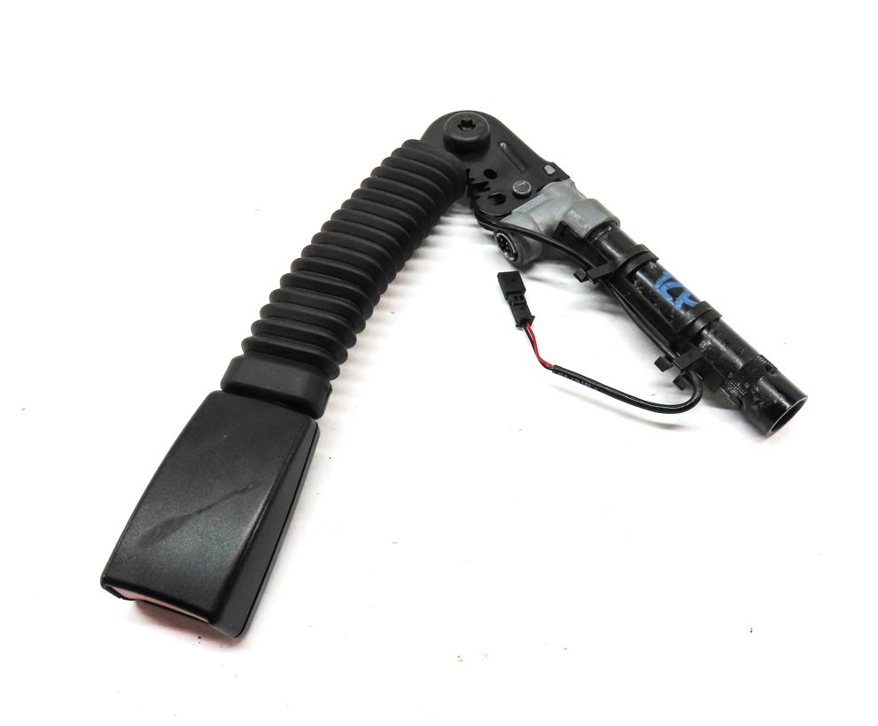 Thumbnail 2: 13-16 BMW 5 7 SERIES (F01 F10) FRONT RIGHT PASSENGER SEATBELT BUCKLE RECEIVER
