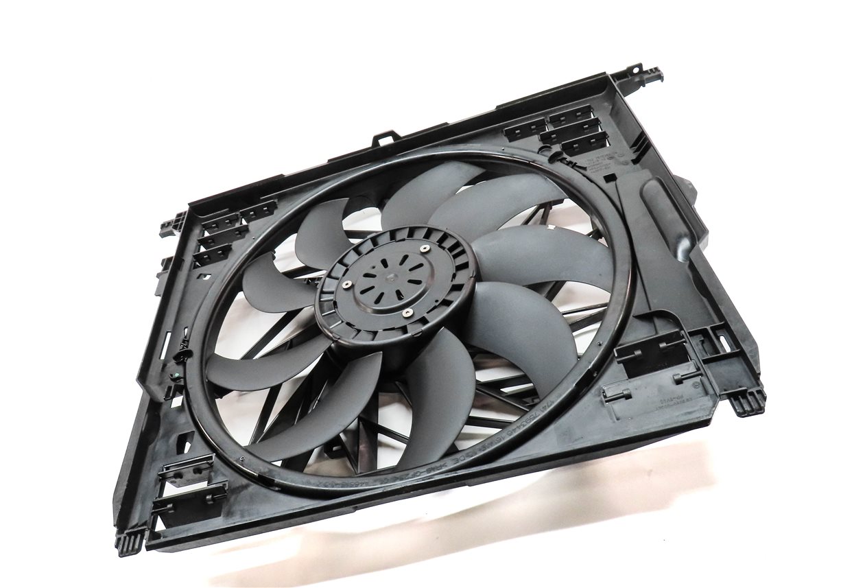 Thumbnail 3: 2010-2018 BMW 550i 550iGT 650i 750i B7 (F01 F06 F10) 850w RADIATOR COOLING FAN