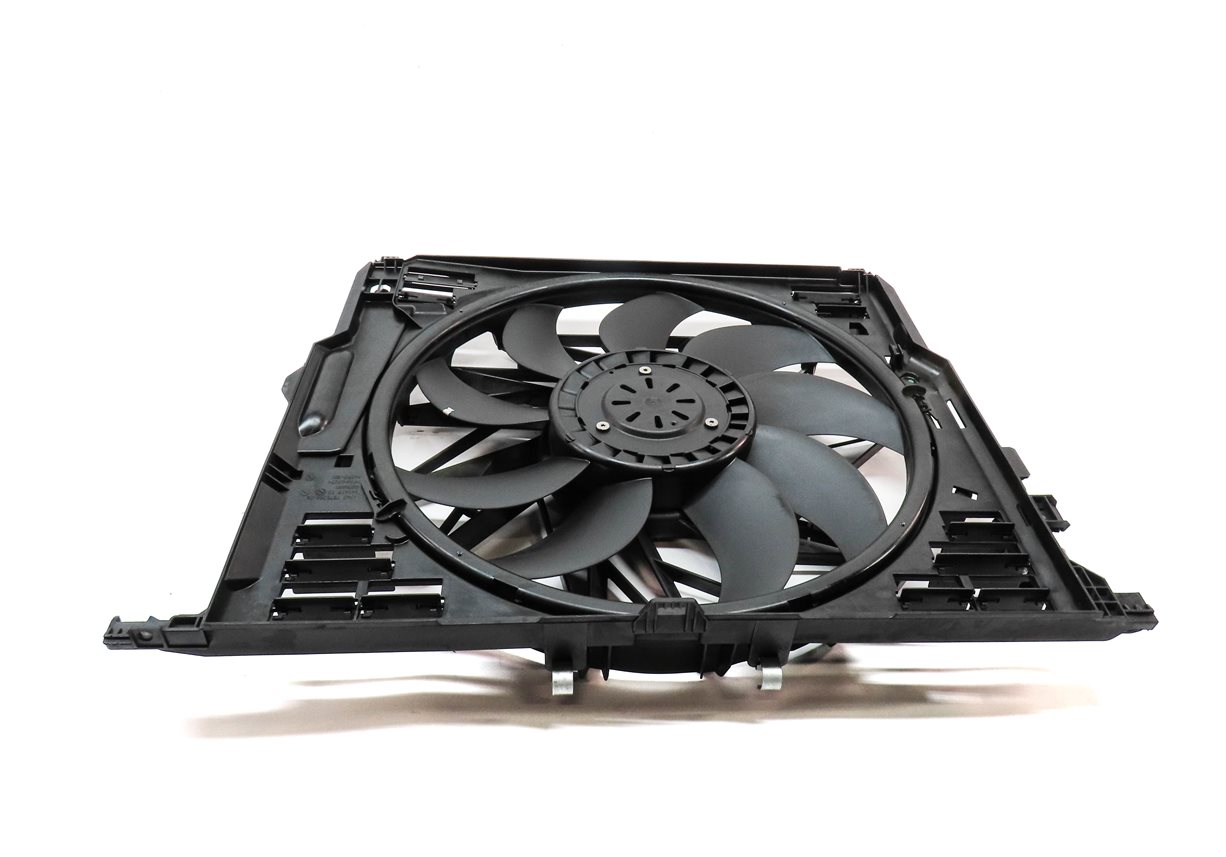 Thumbnail 4: 2010-2018 BMW 550i 550iGT 650i 750i B7 (F01 F06 F10) 850w RADIATOR COOLING FAN