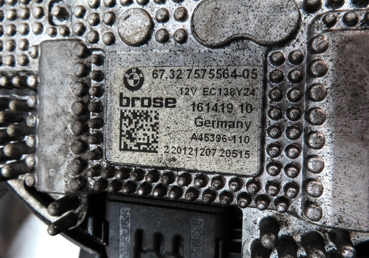 Thumbnail 7: 2010-2018 BMW 550i 550iGT 650i 750i B7 (F01 F06 F10) 850w RADIATOR COOLING FAN