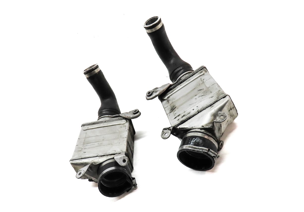 Thumbnail 3: 09-18 550i 650i 750i X5 X6 (F01 F10 E70 E71) 4.4L TWIN TURBO INTERCOOLER SET 2
