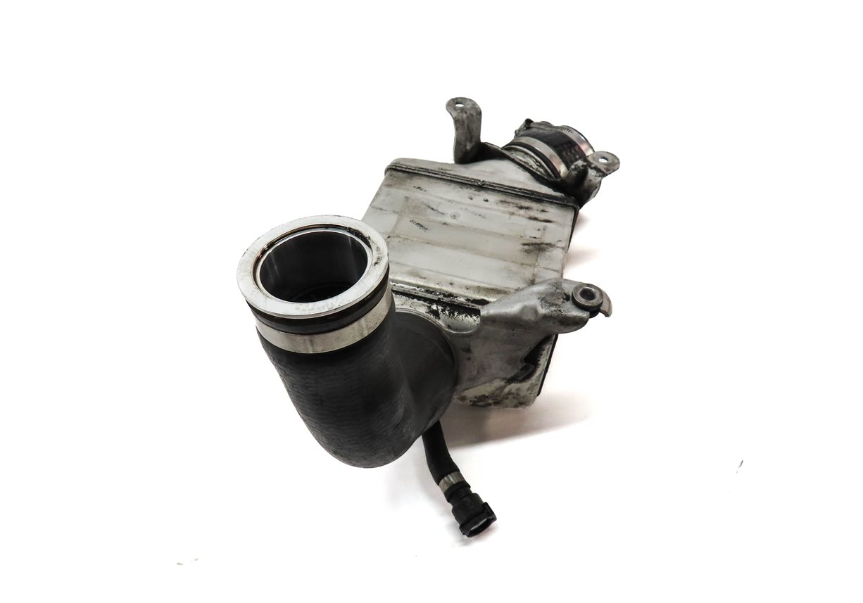 Thumbnail 8: 09-18 550i 650i 750i X5 X6 (F01 F10 E70 E71) 4.4L TWIN TURBO INTERCOOLER SET 2