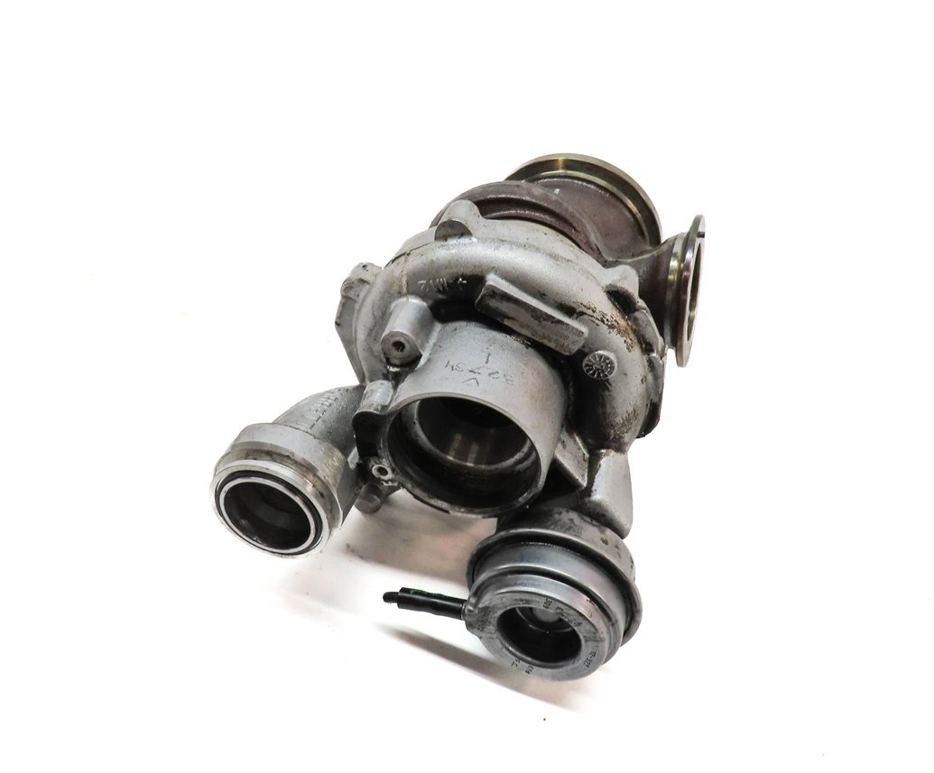 2013-2019 BMW 550i 550iGT 650i 750i X5 X6 4.4L N63 ENGINE LEFT TURBOCHARGER