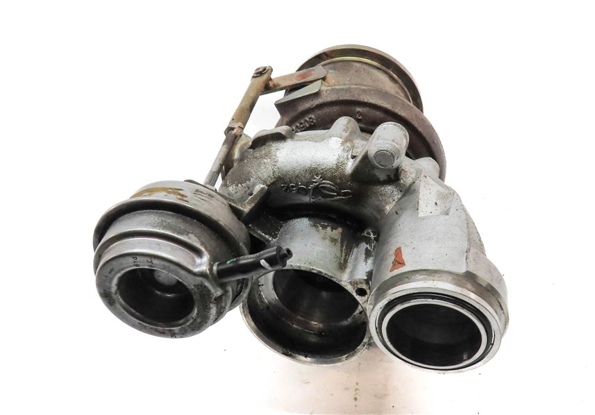 Thumbnail 2: 2013-2019 BMW 550i 550iGT 650i 750i X5 X6 4.4L N63 ENGINE RIGHT TURBOCHARGER