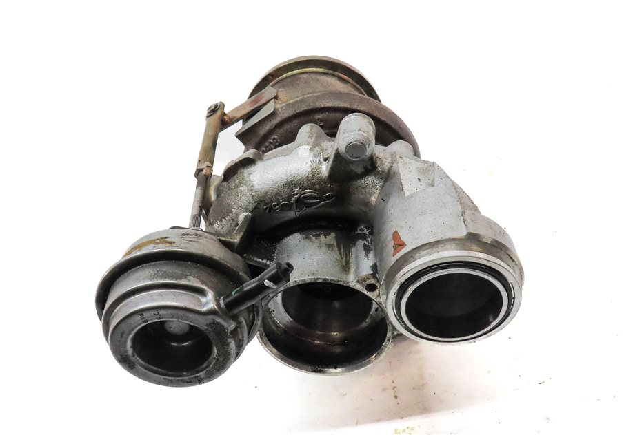 Thumbnail 3: 2013-2019 BMW 550i 550iGT 650i 750i X5 X6 4.4L N63 ENGINE RIGHT TURBOCHARGER