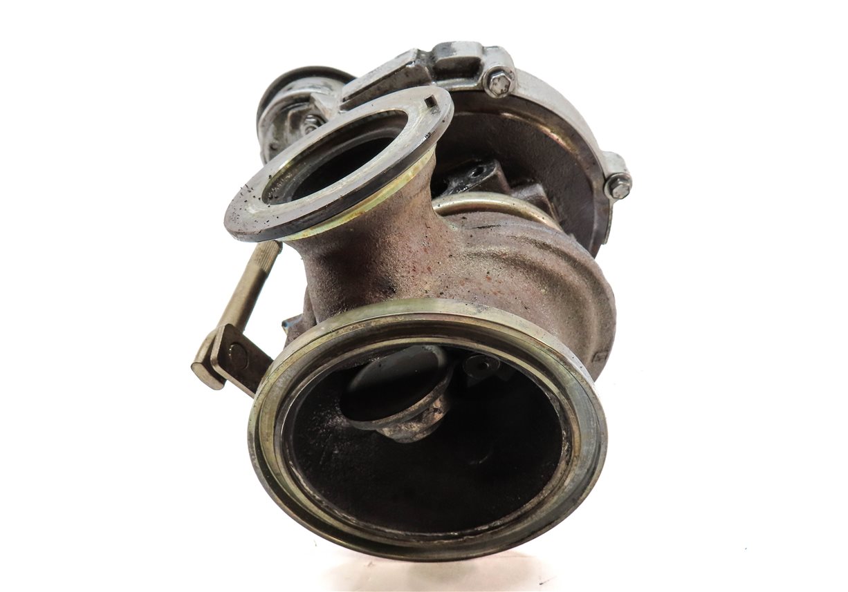 Thumbnail 6: 2013-2019 BMW 550i 550iGT 650i 750i X5 X6 4.4L N63 ENGINE RIGHT TURBOCHARGER