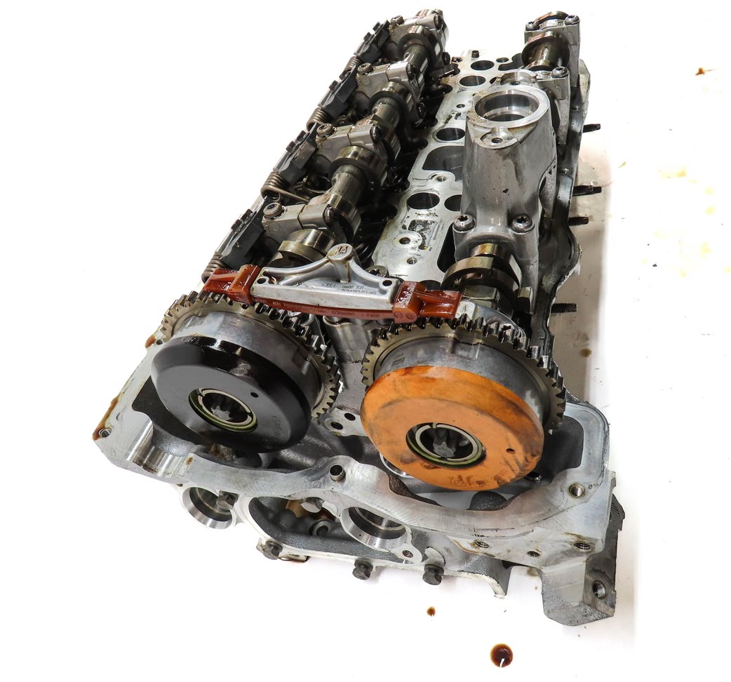 Thumbnail 5: 13-19 BMW 550i 650i 750i X5 X6 - 4.4L N63B TWIN TURBO ENGINE RIGHT CYLINDER HEAD
