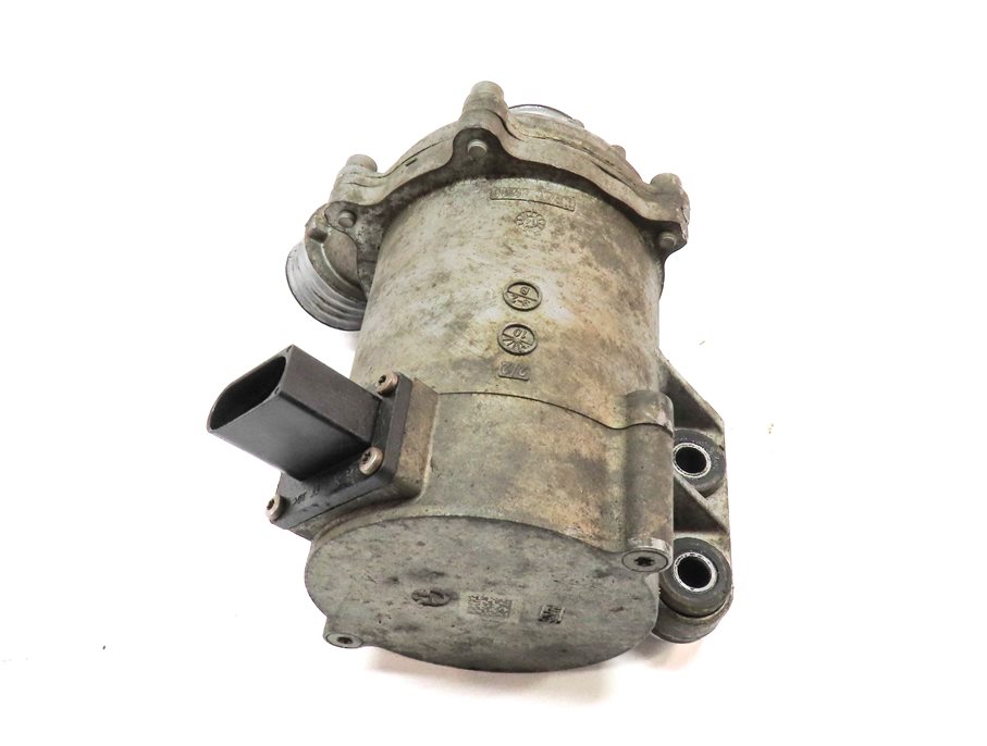 Thumbnail 5: 2015 X1 F48 / 12-18 BMW 320i F30 - 2.0L TURBO ENGINE ELECTRIC WATER PUMP