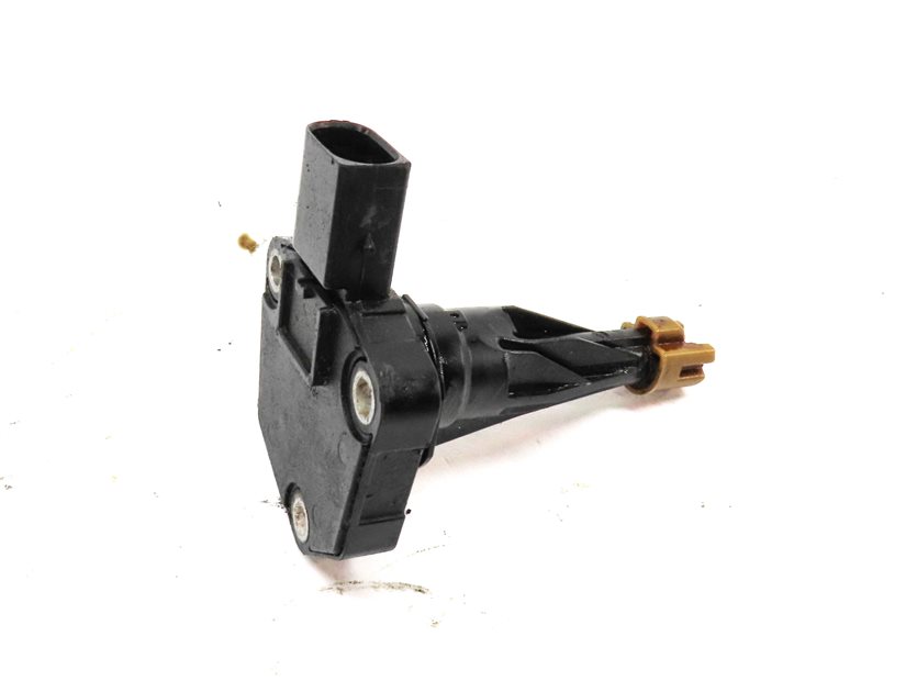 Thumbnail 2: 2014 BMW 320I (F30) 2.0L N20 ENGINE MOTOR OIL FLUID LEVEL SENSOR SENDER
