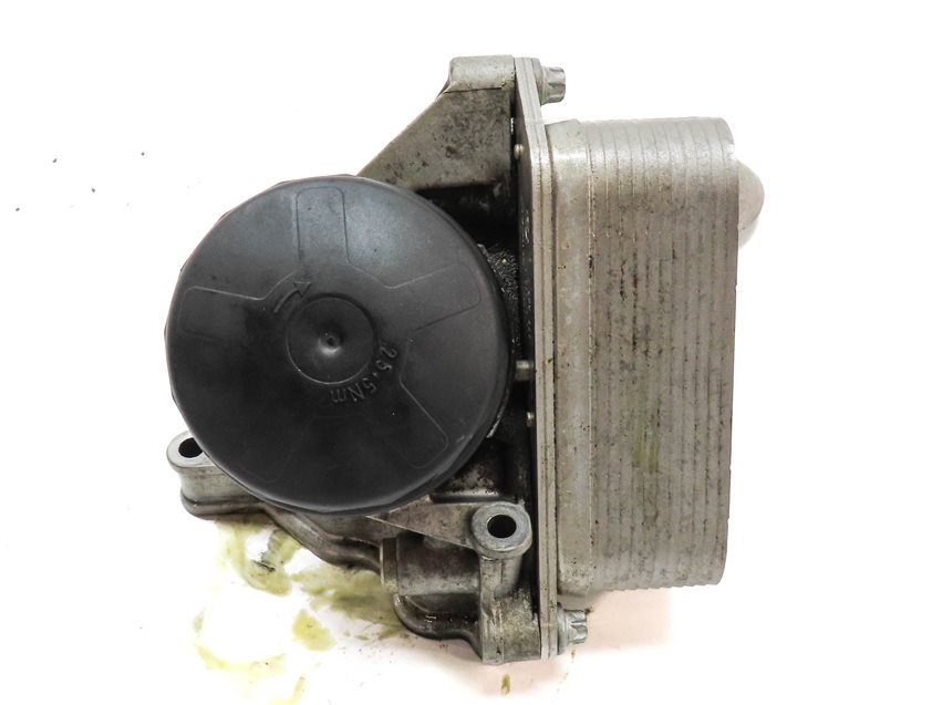 Thumbnail 2: 2014 BMW 320I (F30) 2.0L N20 ENGINE OIL FILTER HOUSING w/ COOLER
