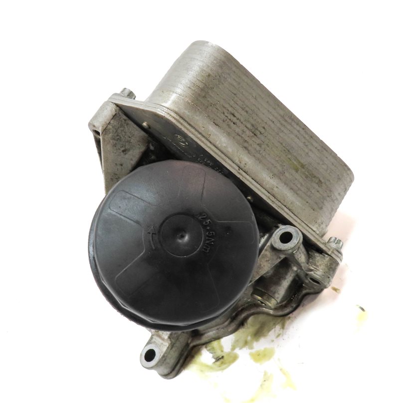 Thumbnail 3: 2014 BMW 320I (F30) 2.0L N20 ENGINE OIL FILTER HOUSING w/ COOLER