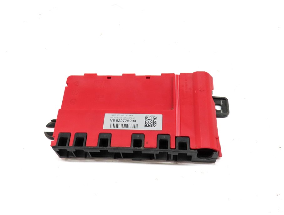 Thumbnail 2: 2014 BMW 320I X-DRIVE (F30) POSITIVE BATTERY POWER DISTRIBUTION FUSE PLATE