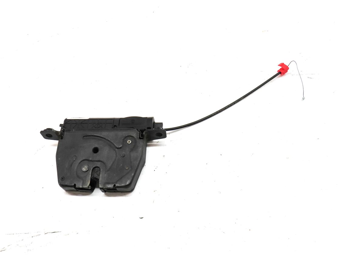 Thumbnail 2: 2014 BMW 320I SEDAN X-DRIVE (F30) REAR TRUNK LOCK LATCH ACTUATOR