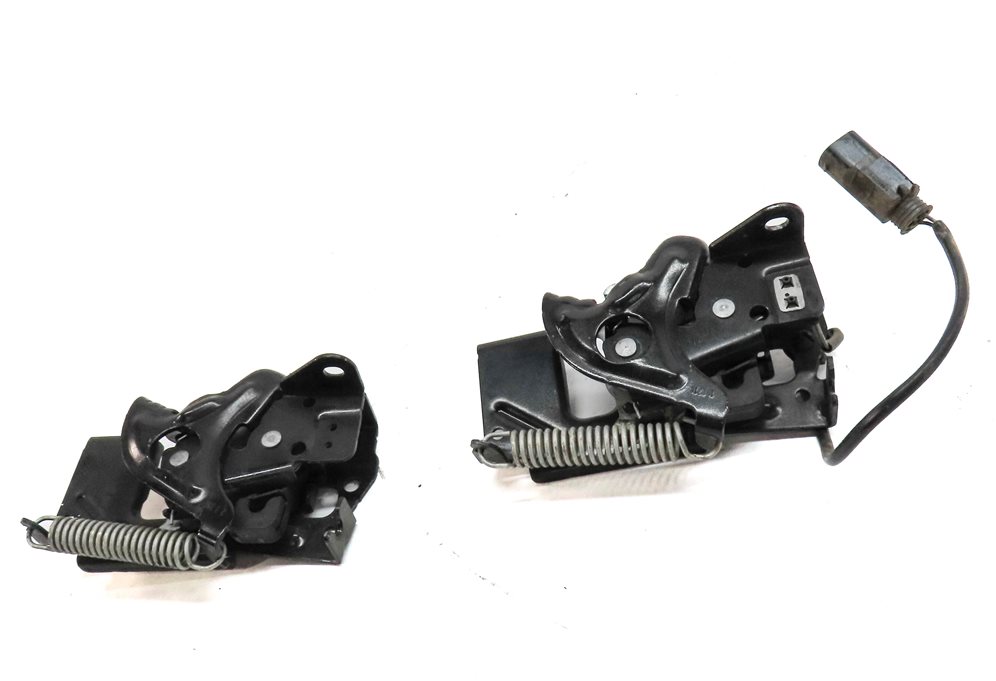 Thumbnail 2: 2014 BMW 320I (F30) FRONT LEFT & RIGHT LOWER HOOD LOCK LATCH SET-2