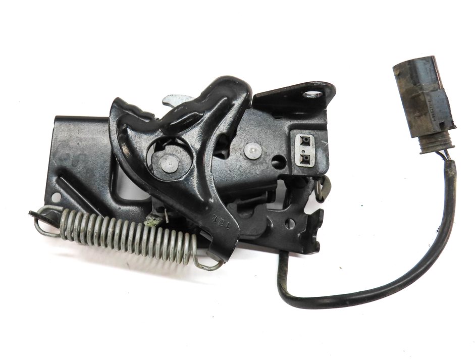 Thumbnail 4: 2014 BMW 320I (F30) FRONT LEFT & RIGHT LOWER HOOD LOCK LATCH SET-2