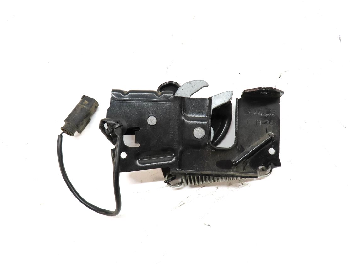 Thumbnail 6: 2014 BMW 320I (F30) FRONT LEFT & RIGHT LOWER HOOD LOCK LATCH SET-2