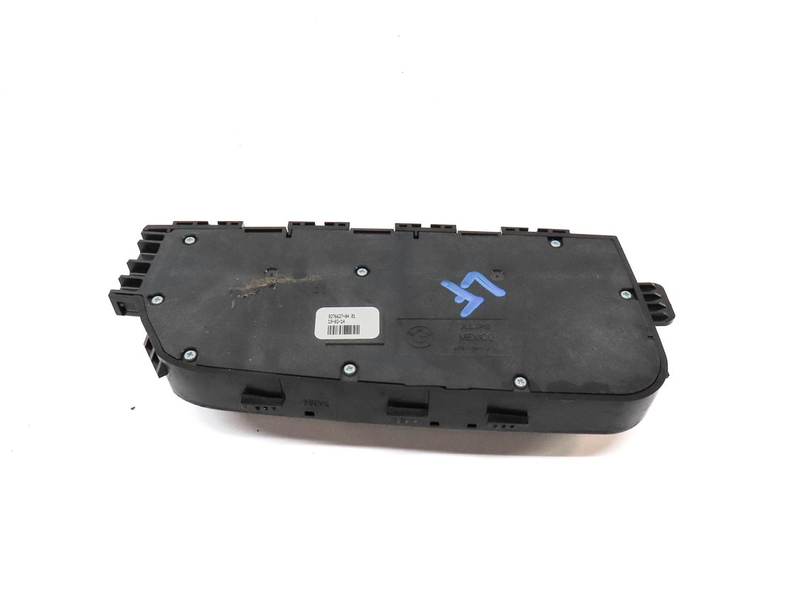 Thumbnail 5: 2014 BMW 320I (F30) FRONT LEFT DRIVER MEMORY SEAT ADJUST SWITCH BUTTON