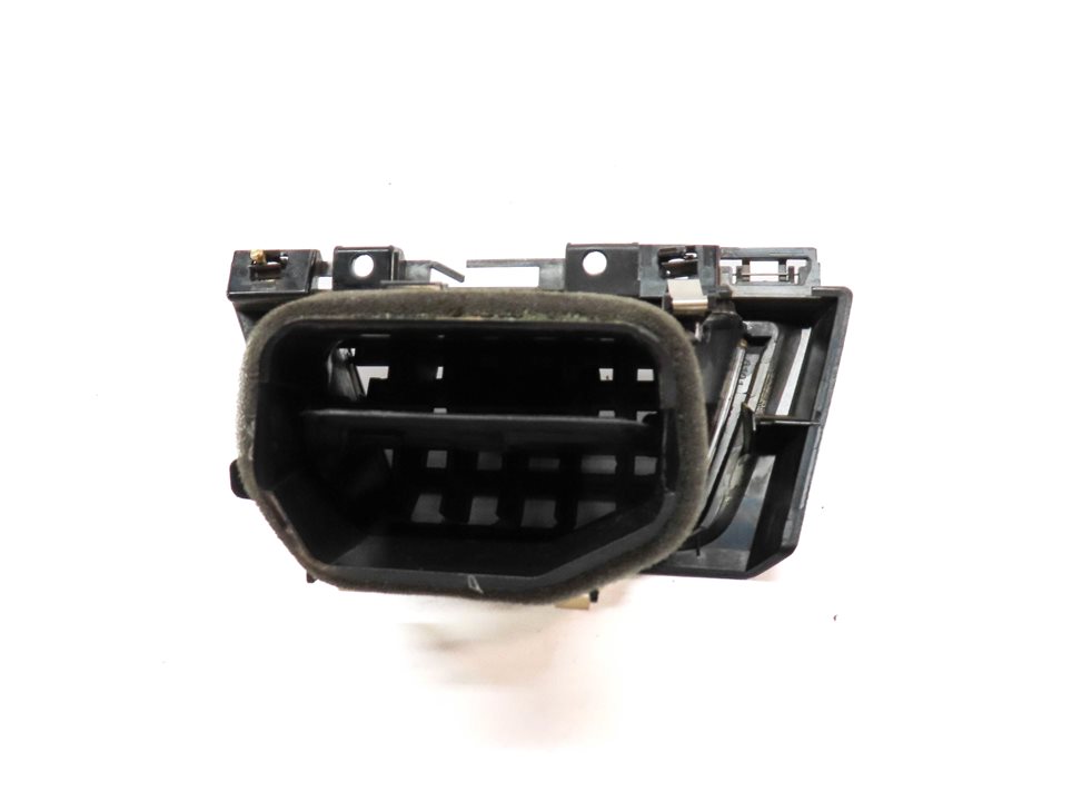 Thumbnail 4: 2014 BMW 320I (F30) FRONT RIGHT PASSENGER OUTER HEATER A/C AIR VENT