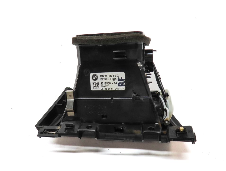 Thumbnail 6: 2014 BMW 320I (F30) FRONT RIGHT PASSENGER OUTER HEATER A/C AIR VENT