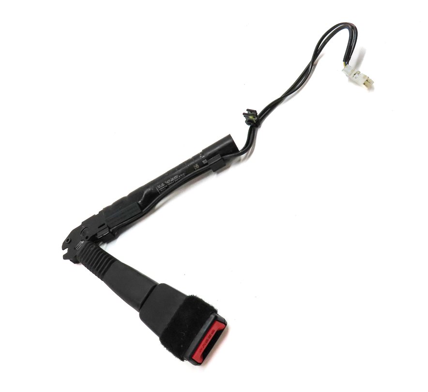 Thumbnail 3: 12-19 BMW 2 3 4 M3 (F22 F32 F33 F34 F36) FRONT RIGHT PASSENGER SEATBELT RECEIVER