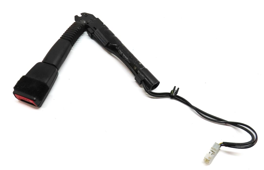 Thumbnail 4: 12-19 BMW 2 3 4 M3 (F22 F32 F33 F34 F36) FRONT RIGHT PASSENGER SEATBELT RECEIVER