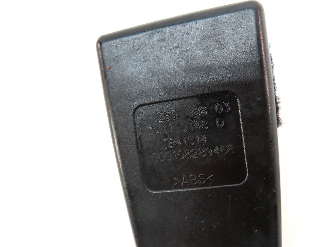 Thumbnail 7: 12-19 BMW 2 3 4 M3 (F22 F32 F33 F34 F36) FRONT RIGHT PASSENGER SEATBELT RECEIVER