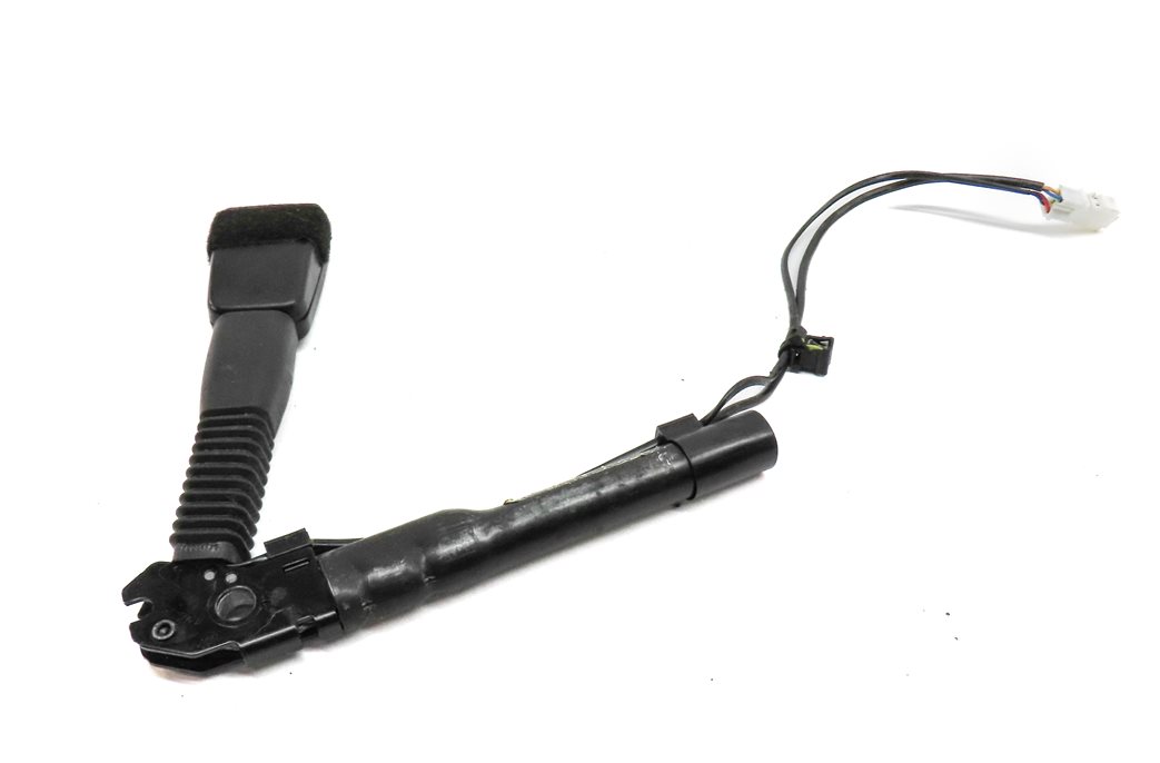 Thumbnail 5: 2012-2019 BMW 2 3 4 SERIES (F22 F30 F32) LEFT FRONT DRIVER SEATBELT RECEIVER