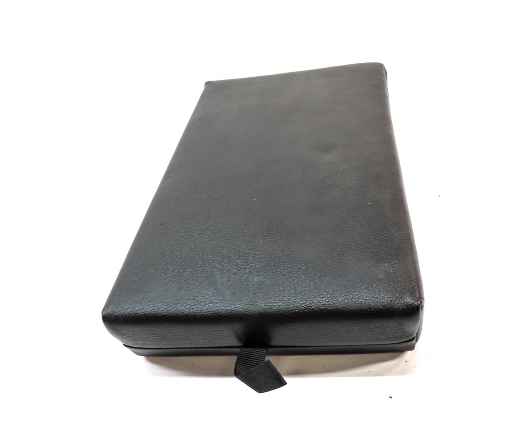 Thumbnail 2: 2014 BMW 320I (F30) REAR SEAT CENTER CONSOLE ARMREST CUPHOLDER (Black)