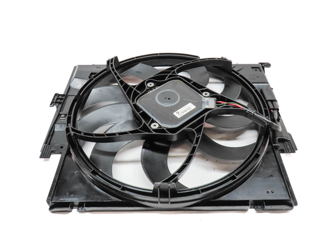 Thumbnail 5: 12-18 BMW 228i 320i (F22 F30) 2.0L TURBO ENGINE RADIATOR COOLING FAN w/ SHROUD