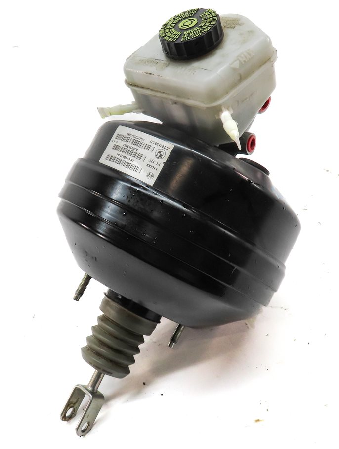 Thumbnail 2: 2014 BMW 320I X-DRIVE (F30) POWER BRAKE BOOSTER w/ MASTER CYLINDER & RESERVOIR