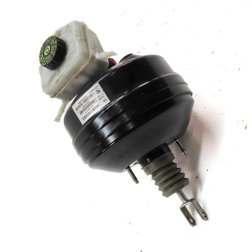 Thumbnail 3: 2014 BMW 320I X-DRIVE (F30) POWER BRAKE BOOSTER w/ MASTER CYLINDER & RESERVOIR