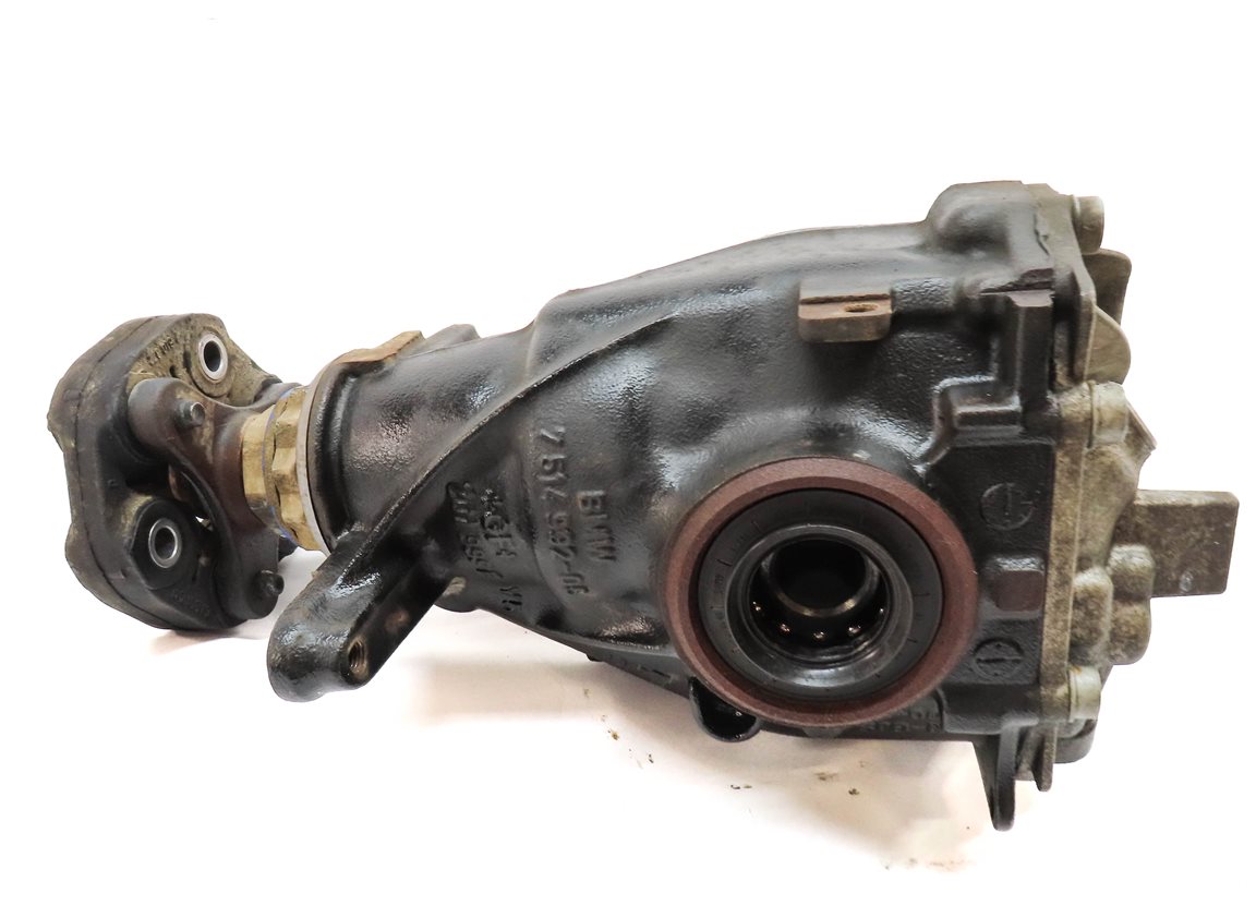 Thumbnail 7: 12-18 BMW 328i 335i 428i 435i (F30 F31 F32 F33) REAR DIFFERENTIAL CARRIER (3.15)
