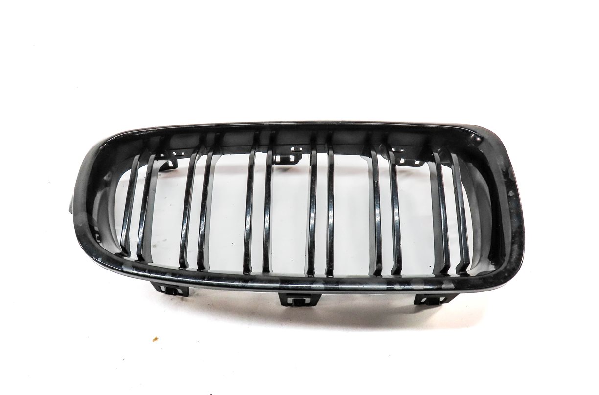 Thumbnail 9: 12-18 BMW 3-SERIES (F30) FRONT LEFT & RIGHT HOOD VENT GRILLE SET-2 (BLACK)