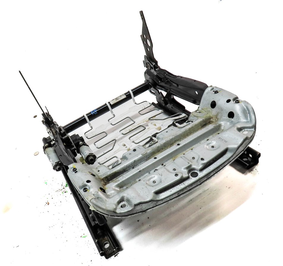 Thumbnail 3: 12-19 BMW 3 SERIES (F30) SEDAN FRONT RIGHT PASSENGER SPORT SEAT TRACK w/ MOTORS