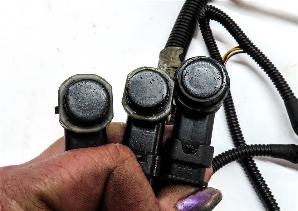 Thumbnail 4: 2010 PORSCHE PANAMERA S 970 FRONT RIGHT PDC PARK SENSOR SET-3 w/ HARNESS (Grey)
