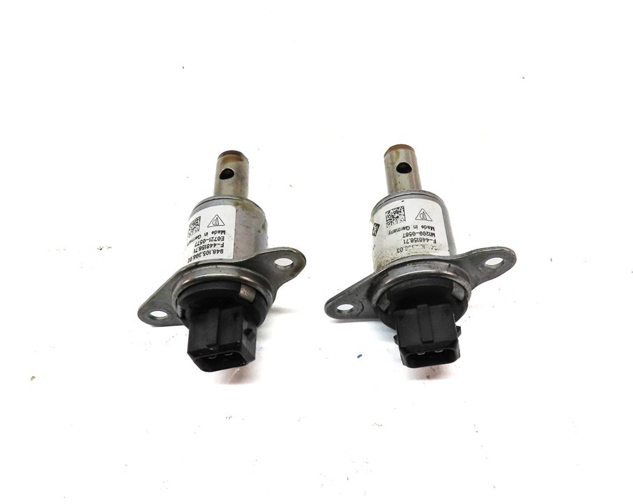 Thumbnail 2: 2010 PORSCHE PANAMERA (970) 4.8L M48 V8 ENGINE OIL PRESSURE VALVE TIMING SOLNOID