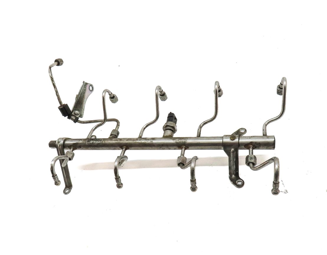 Thumbnail 2: 2010 PORSCHE PANAMERA (970) 4.8L N/A V8 ENGINE FUEL INJECTOR FUEL RAIL