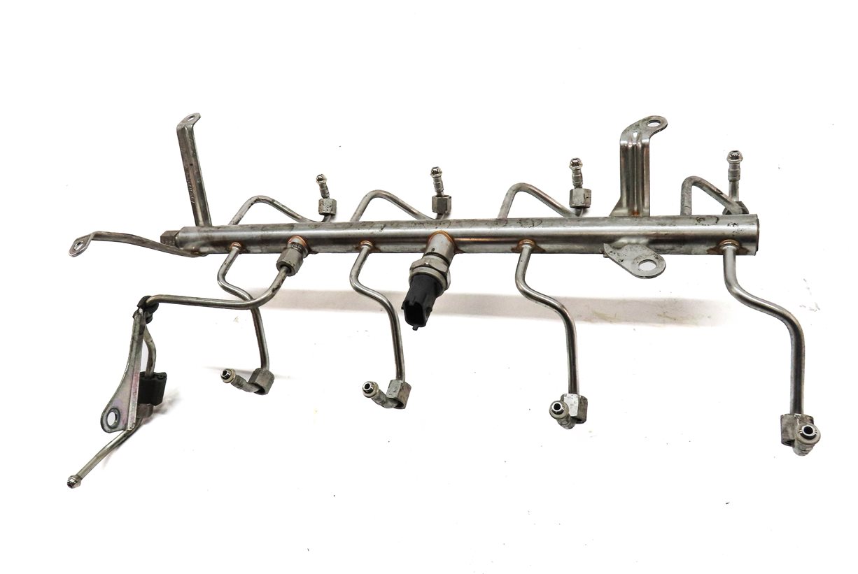 Thumbnail 6: 2010 PORSCHE PANAMERA (970) 4.8L N/A V8 ENGINE FUEL INJECTOR FUEL RAIL