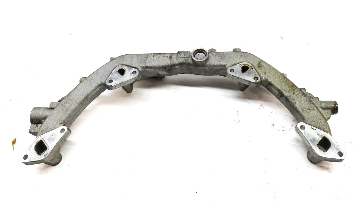 Thumbnail 5: 2010 PORSCHE PANAMERA (970) 4.8L N/A ENGINE COOLANT CROSSOVER PIPE PASSAGE TUBE
