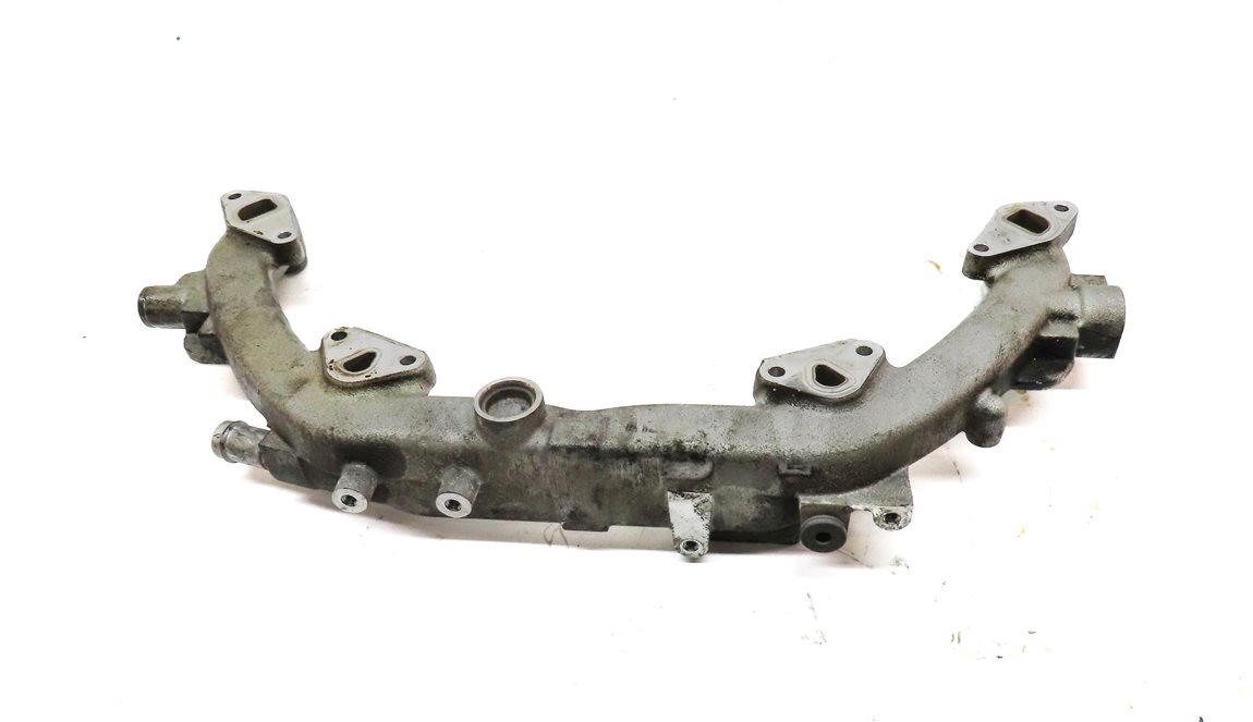Thumbnail 6: 2010 PORSCHE PANAMERA (970) 4.8L N/A ENGINE COOLANT CROSSOVER PIPE PASSAGE TUBE