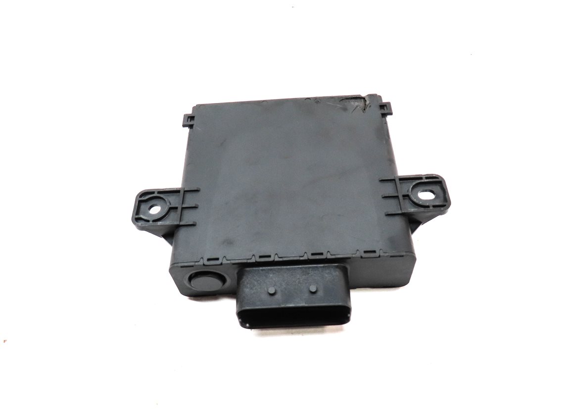Thumbnail 5: 2010 PORSCHE PANAMERA (970) 12v DC to 120V AC VOLTAGE CONVERTER CONTROL MODULE