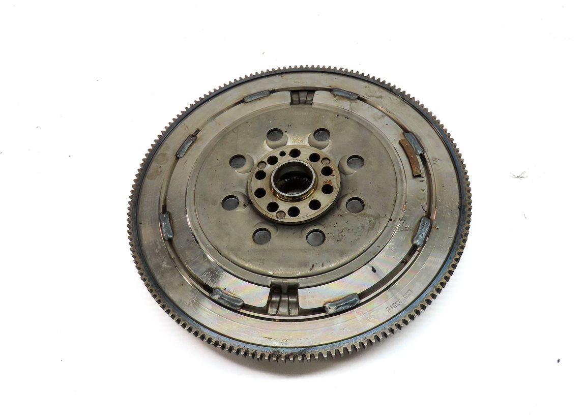 Thumbnail 2: 10-13 PORSCHE PANAMERA (970 G1) 4.8L M48 RWD DUAL CLUTCH TRANSMISSION FLYWHEEL
